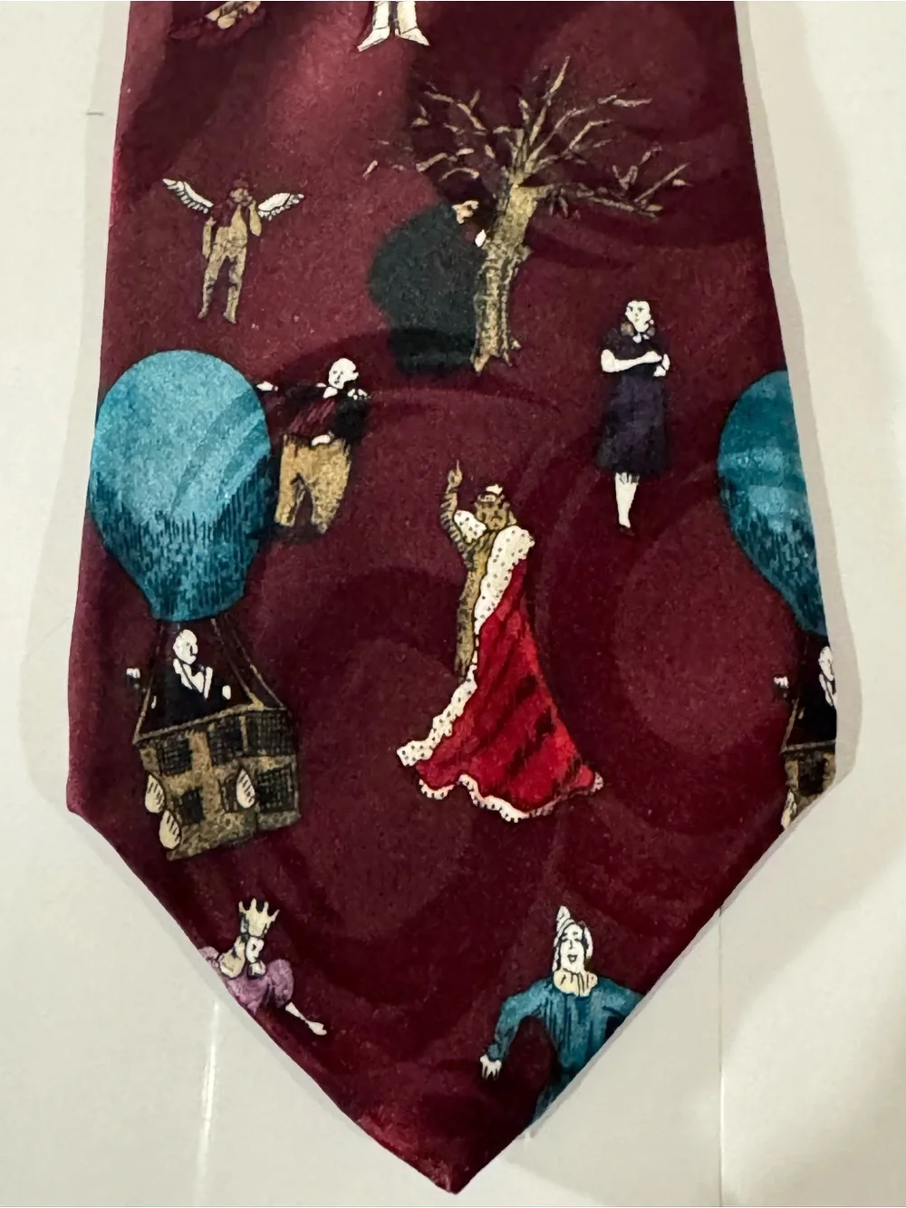 Wembley Burgundy Wizard of Oz Themed Tie with Yellow Logo
